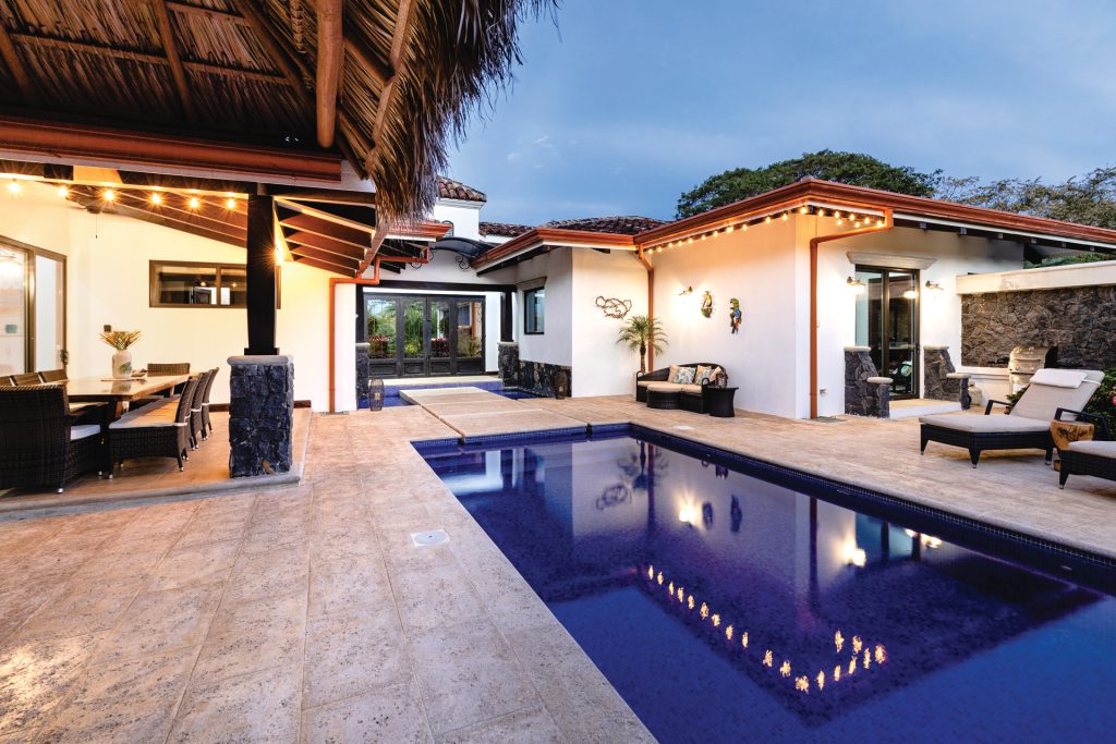 InPickleball | Pickleball Resorts | The six-bedroom villa at Pura Vida House | Warner Diaz Photographhy/Pura Vida House